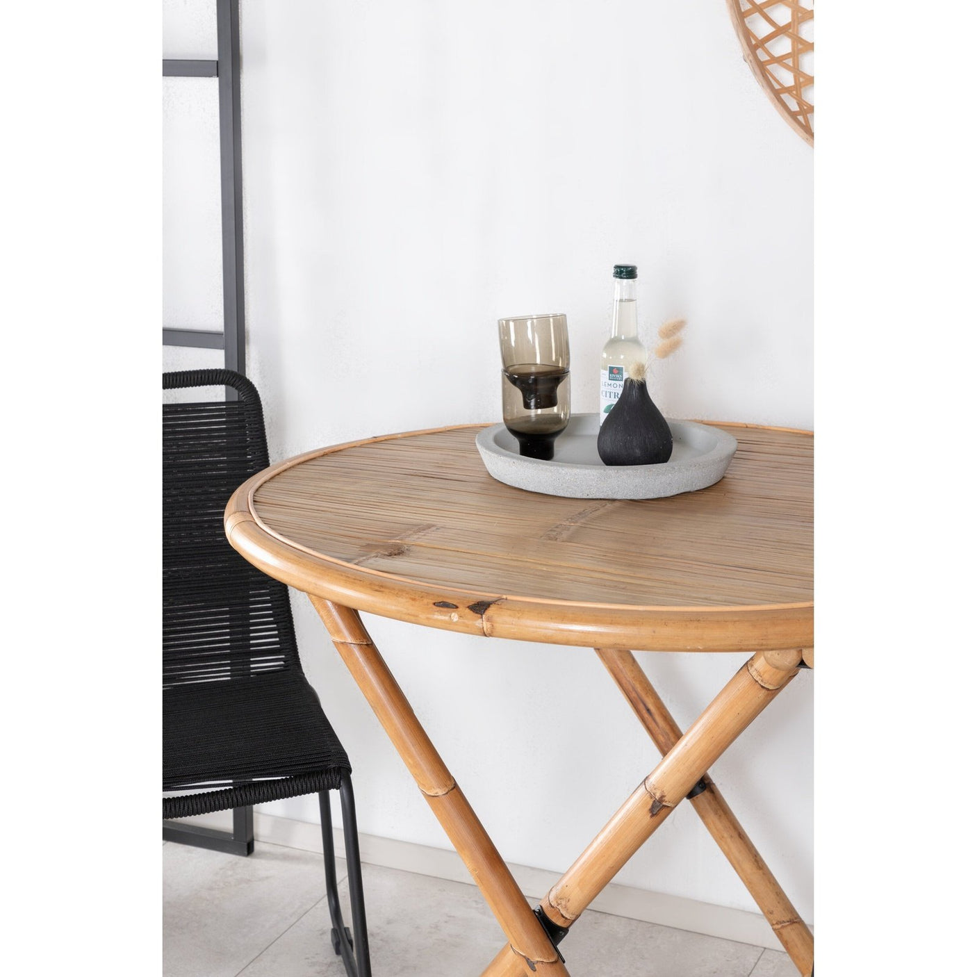 Cane Café bord ø80cm + Lindos Venture Design Spisegruppe