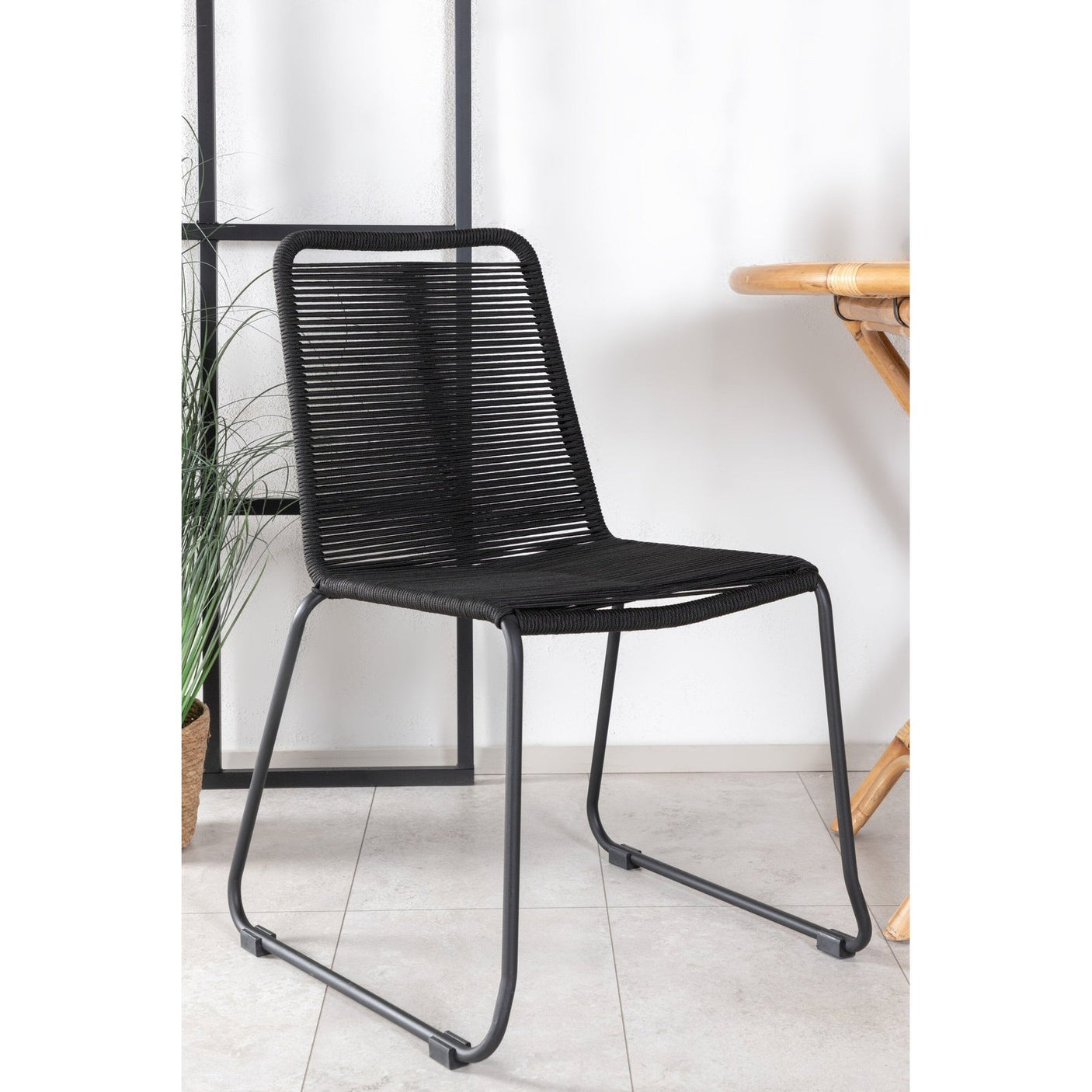 Cane Café bord ø80cm + Lindos Venture Design Spisegruppe