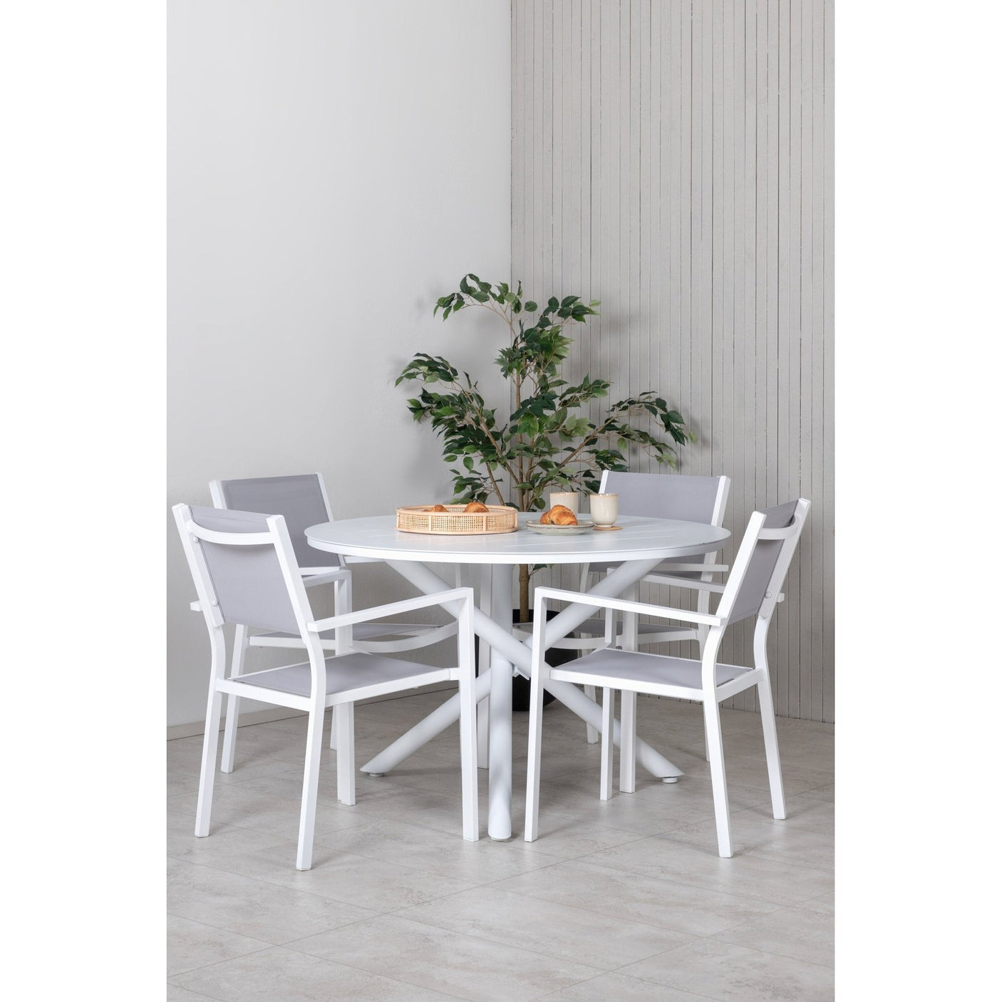 Alma spisebord ø120cm + Copacabana Venture Design Spisegruppe