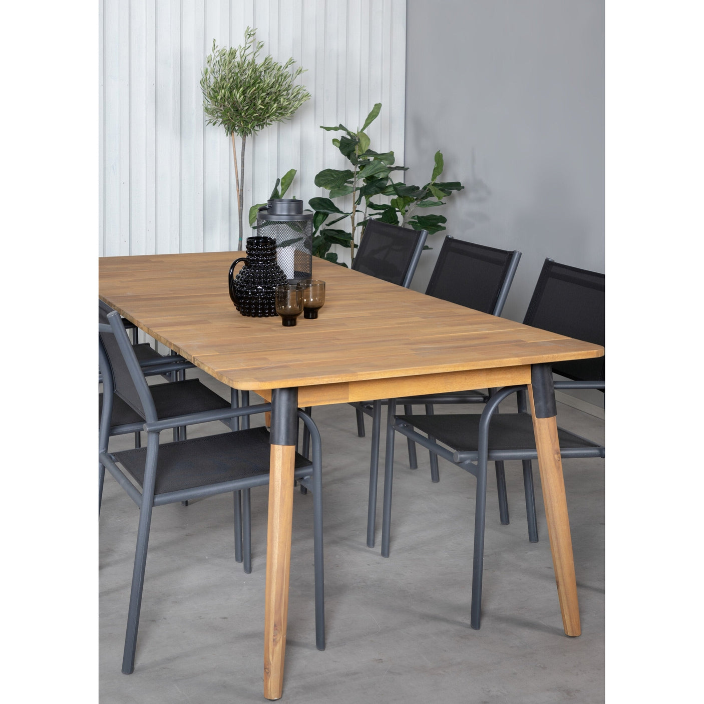 Julian spisebord 210*100cm + Santorini Lenestol Venture Design Spisegruppe