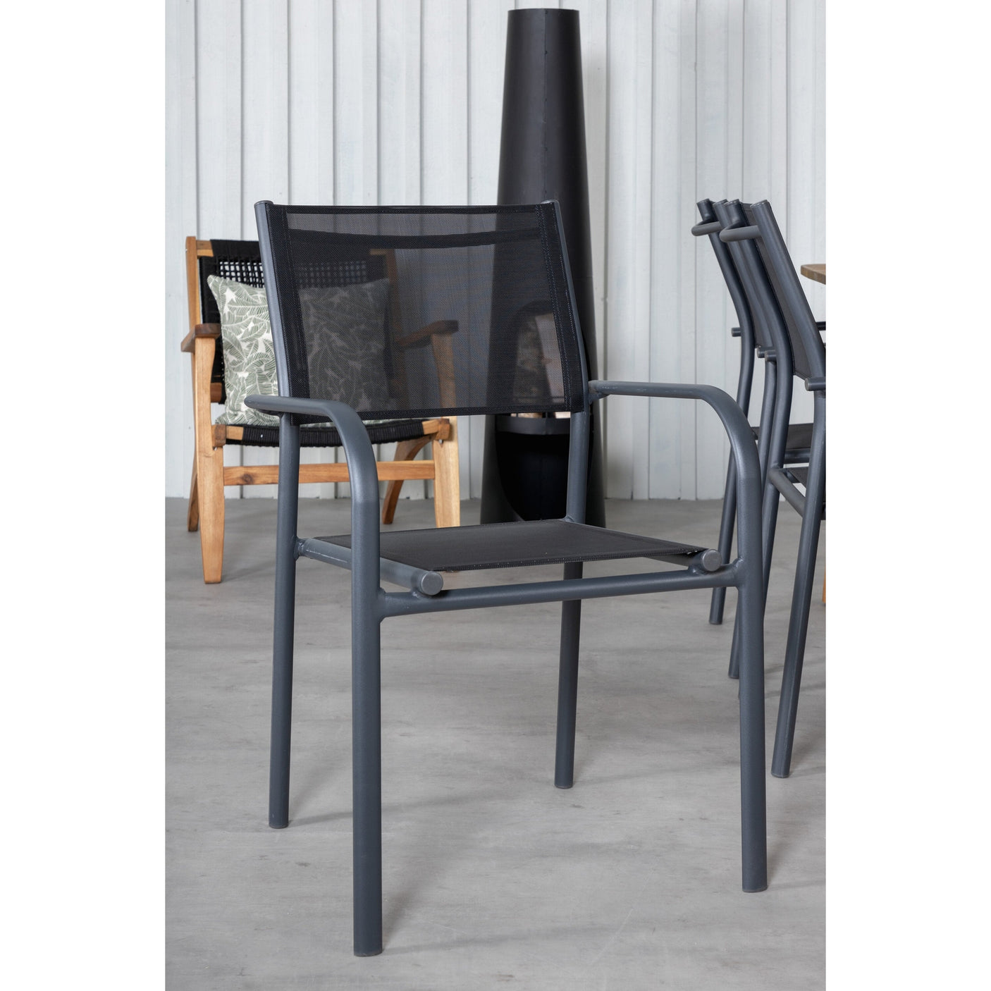 Julian spisebord 210*100cm + Santorini Lenestol Venture Design Spisegruppe