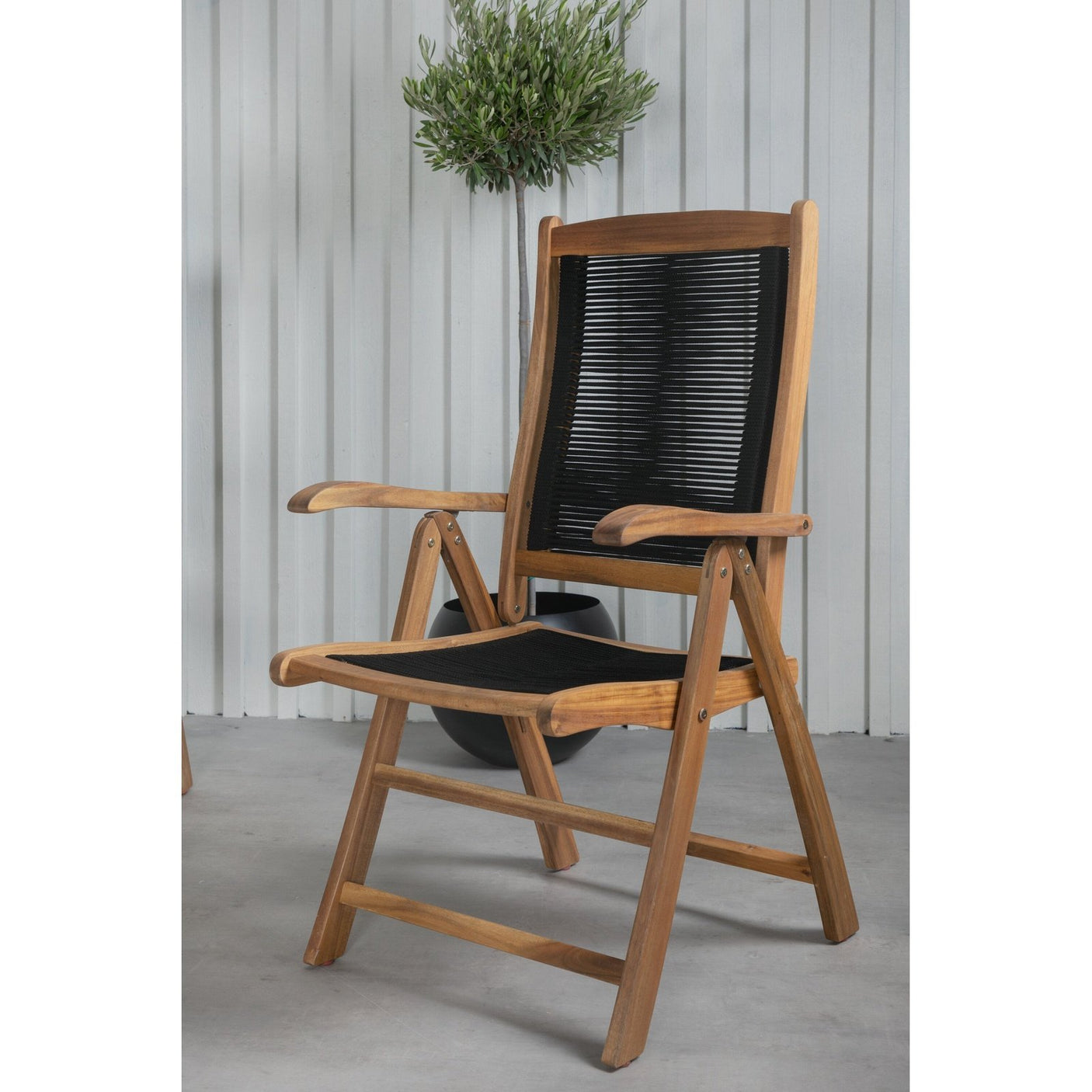 Cot spisebord ø100cm + Peter stoler Venture Design Spisegruppe