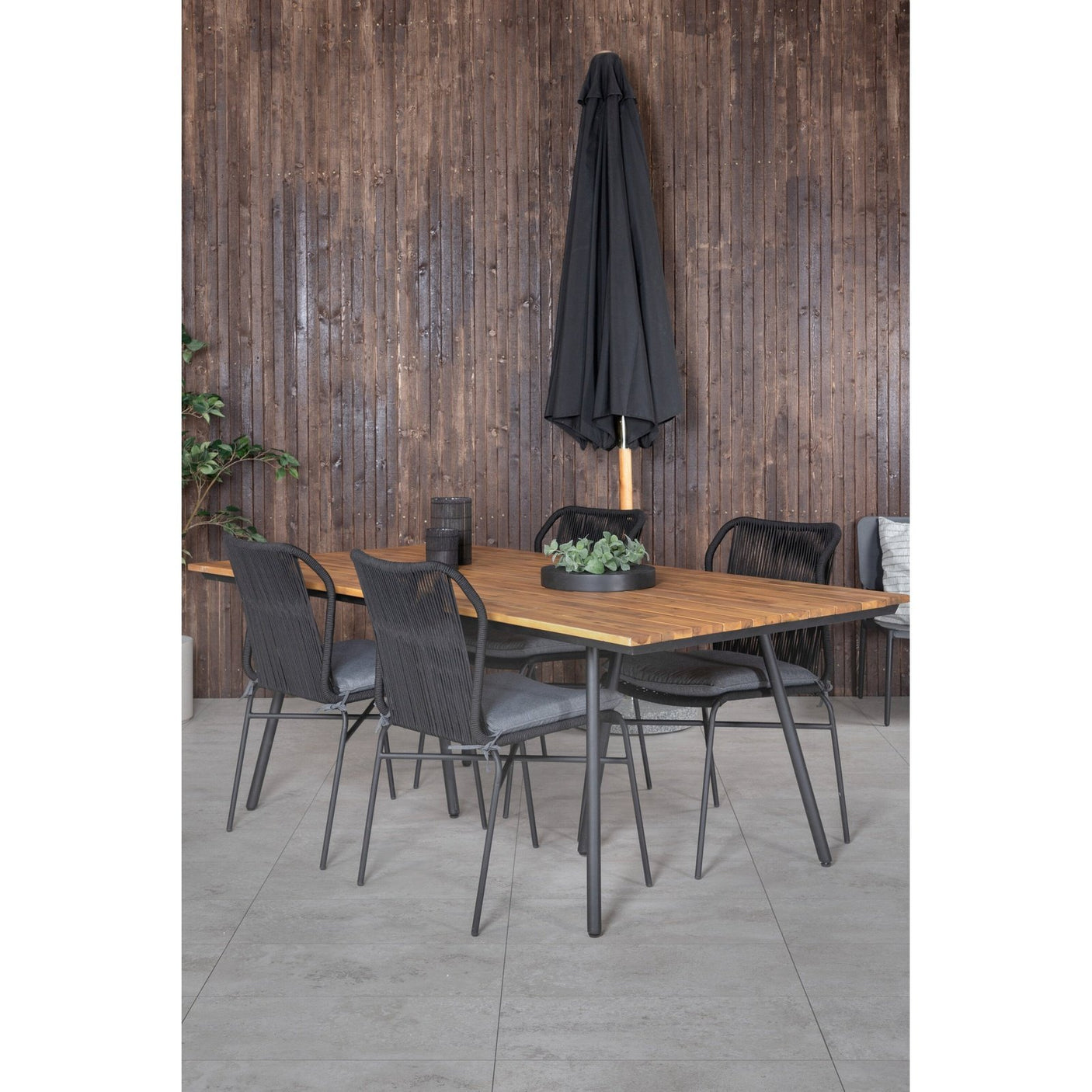 Chan spisebord 200cm + Julian spisestoler Venture Design Spisegruppe