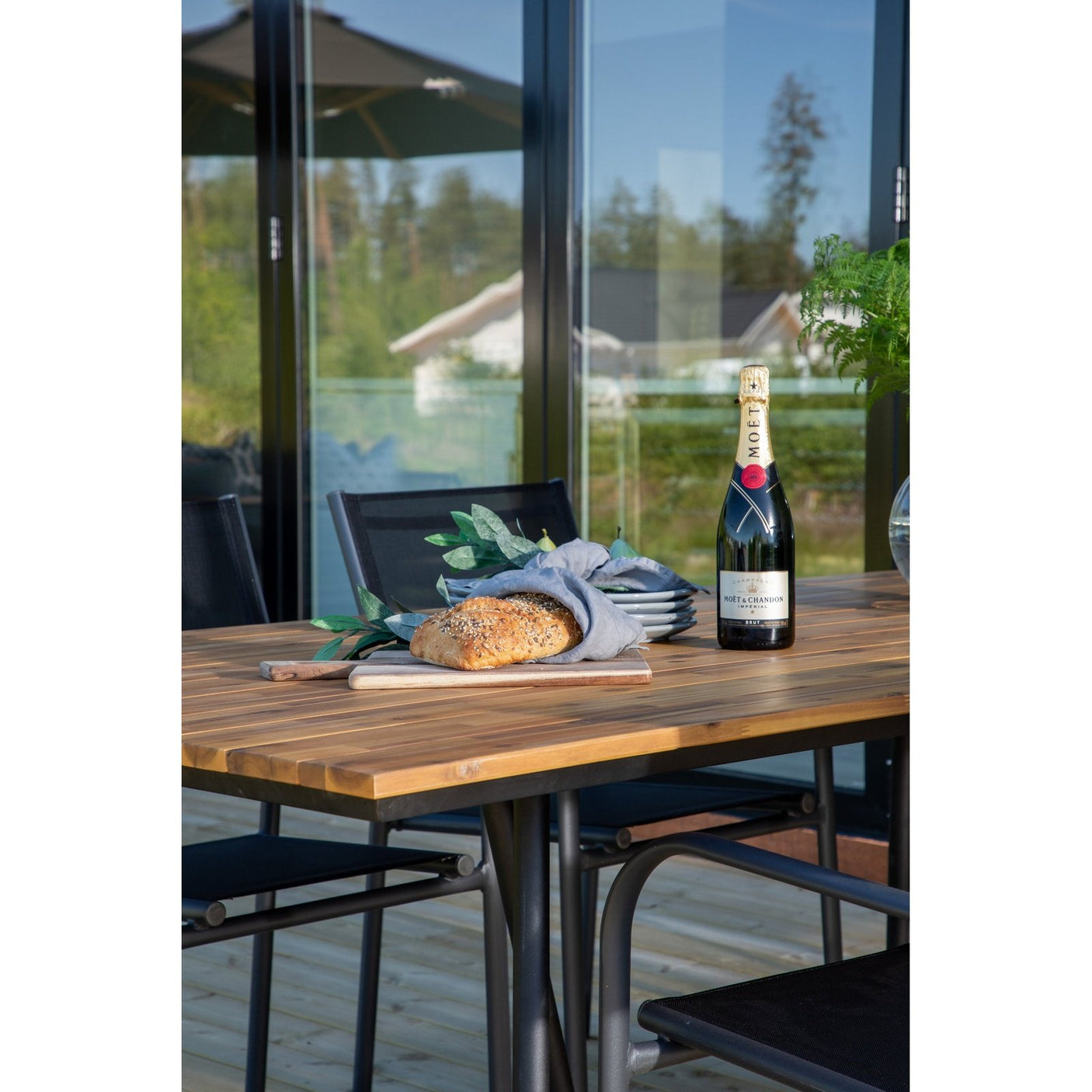 Chan spisebord 200cm + Santorini Armstol Venture Design Spisegruppe