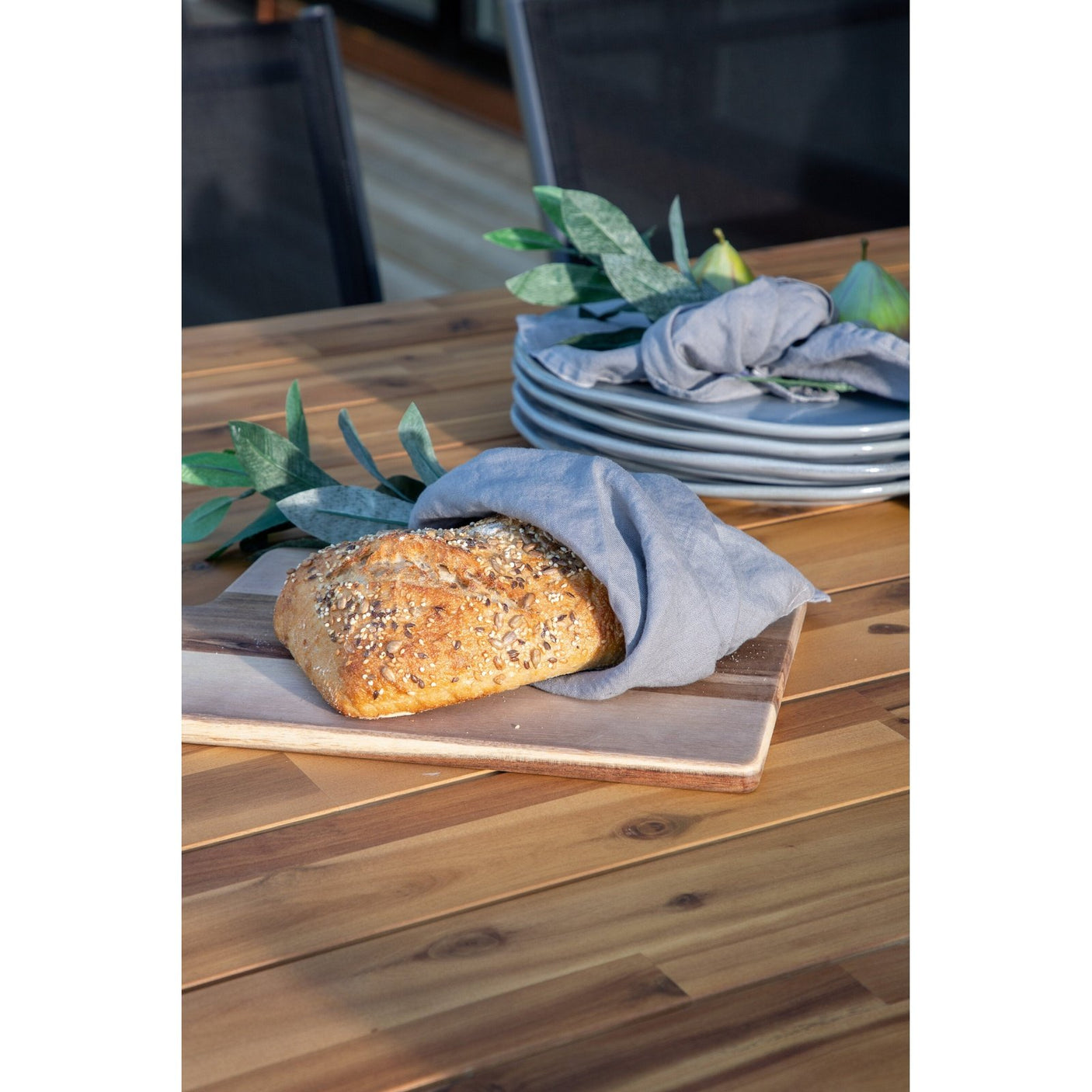Chan spisebord 200cm + Santorini Armstol Venture Design Spisegruppe