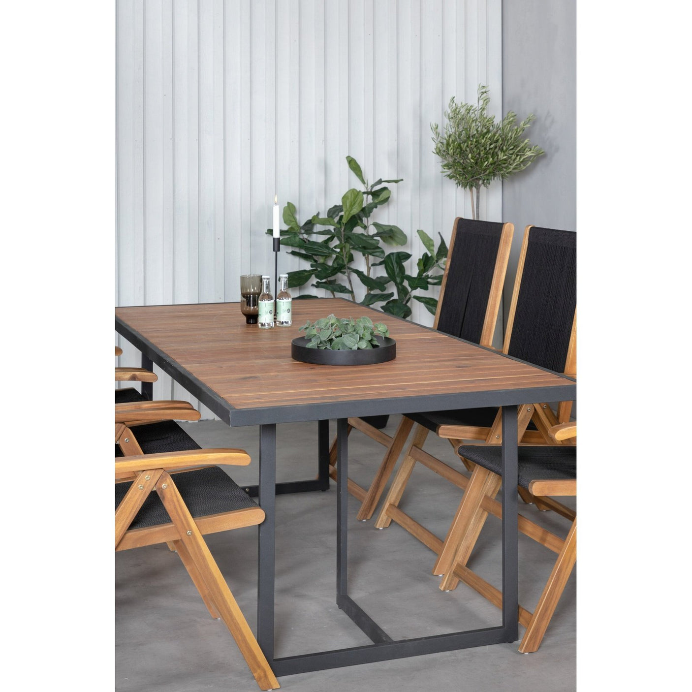 Khung spisebord/ 200*100cm + Liten John stol / Venture Design Spisegruppe