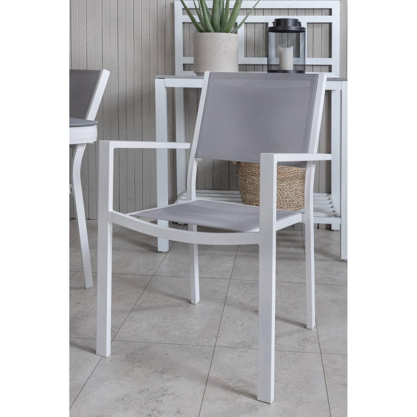 Virya spisebord lite bord + Copacabana Venture Design Spisegruppe