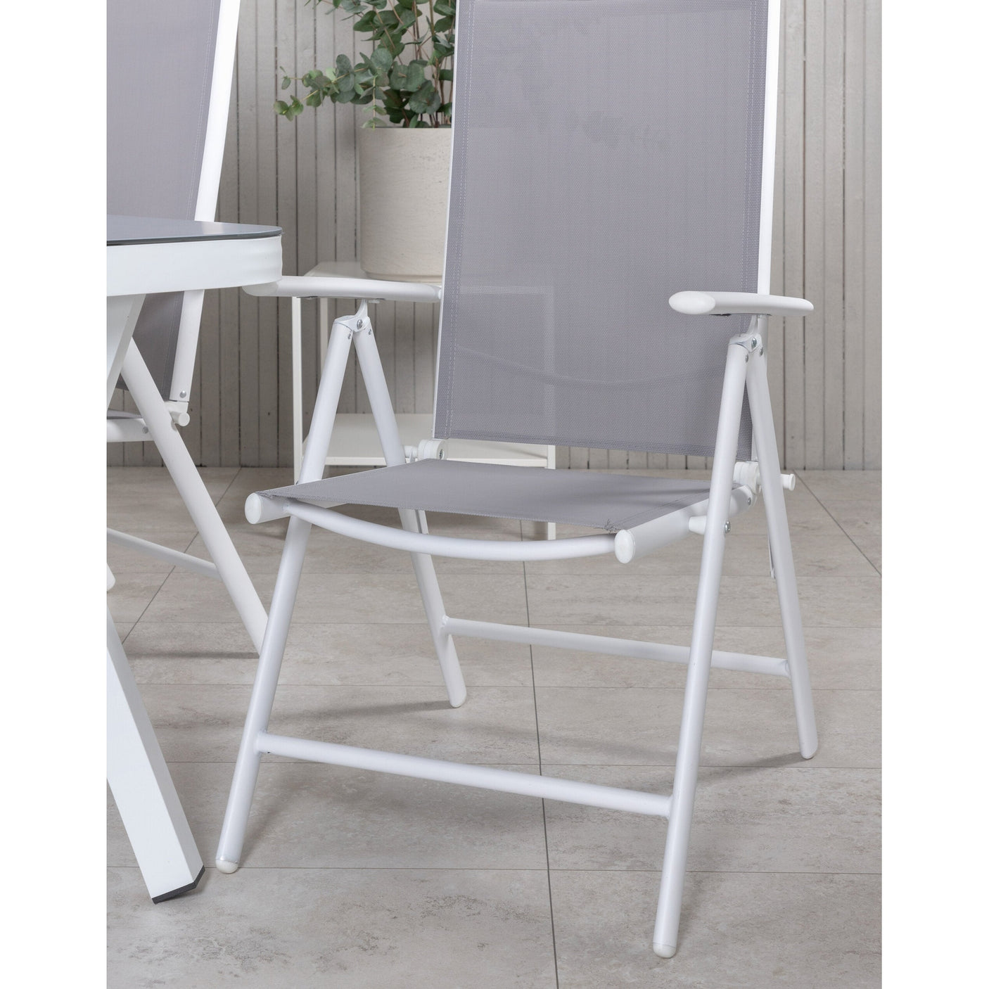 Virya spisebord stort bord + Break stol Venture Design Spisegruppe