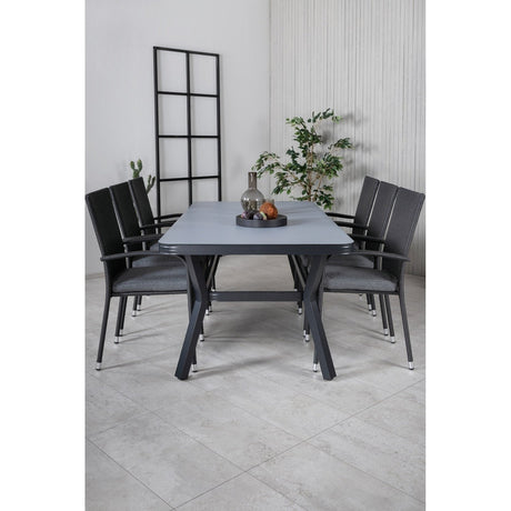 Virya spisebord + Anna stol Venture Design Spisegruppe