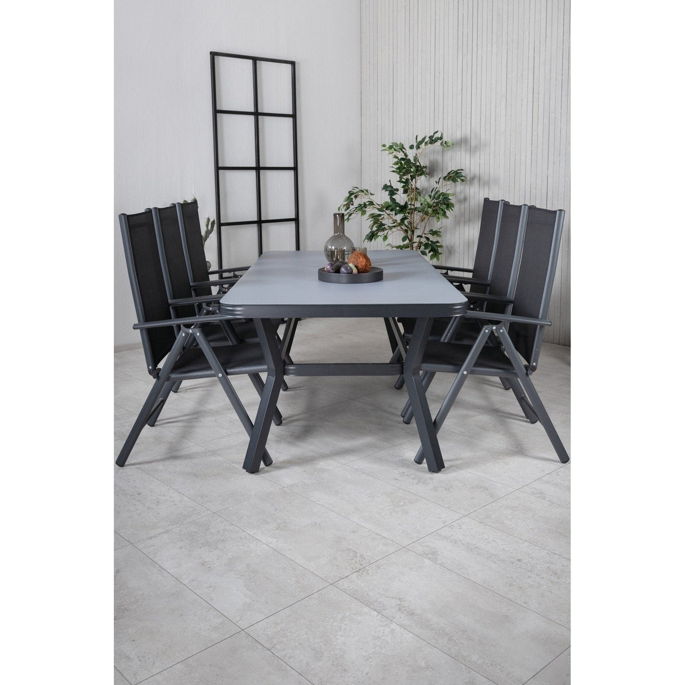 Virya spisebord + Break stol Venture Design Spisegruppe