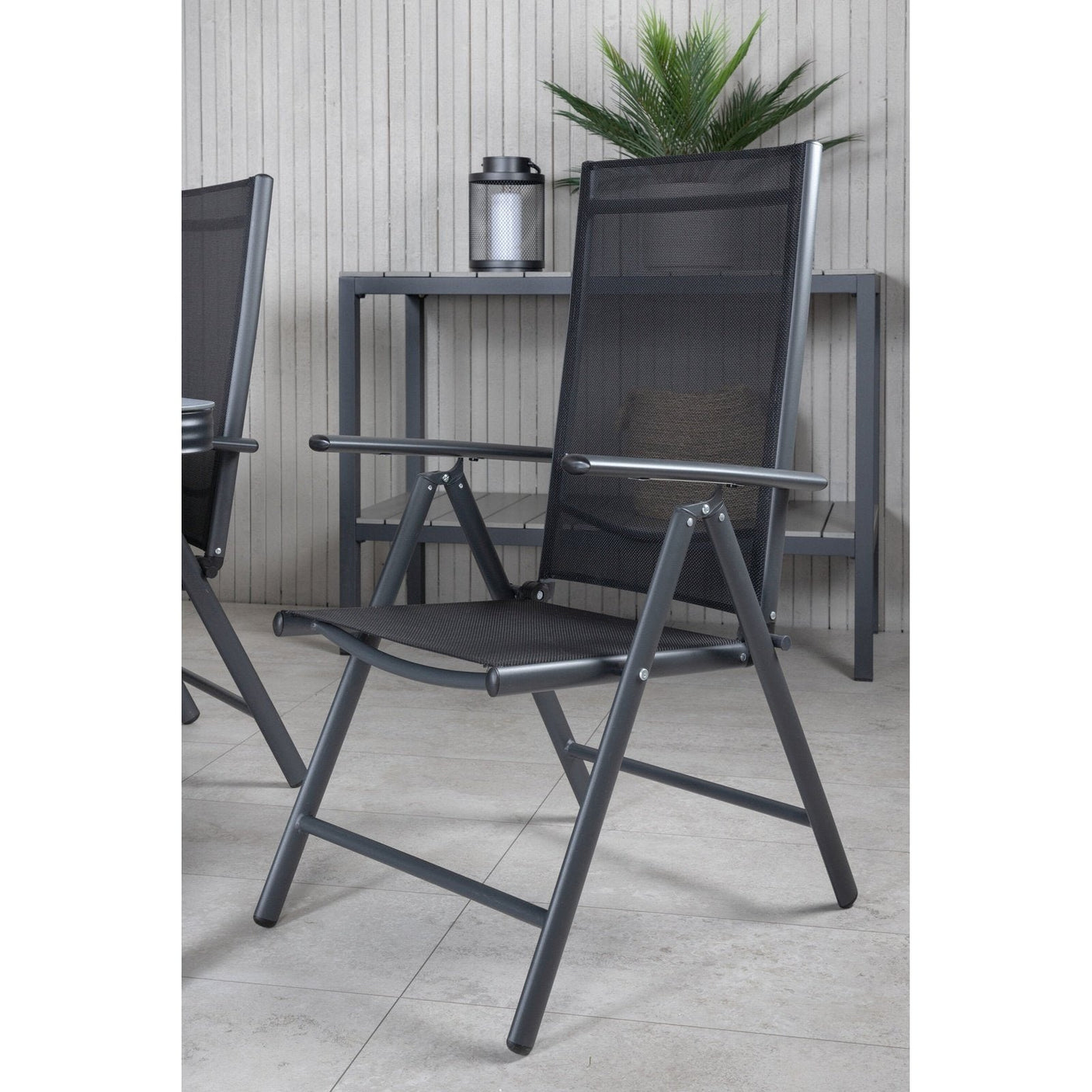 Virya spisebord + Break stol Venture Design Spisegruppe